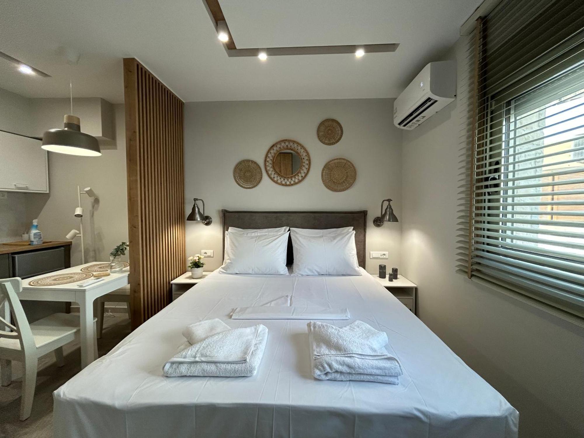 Armonia Small Luxury Apartments Jerápetra Szoba fotó
