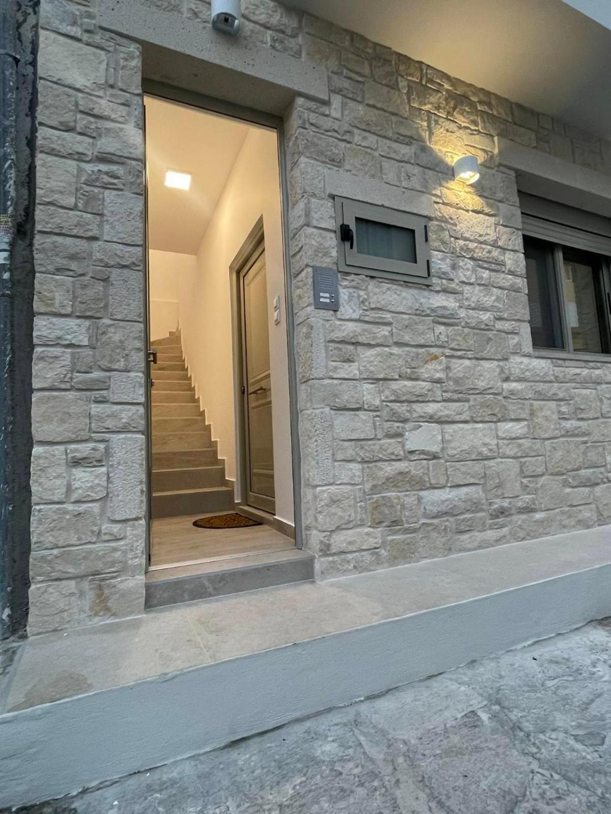 Armonia Small Luxury Apartments Jerápetra Szoba fotó